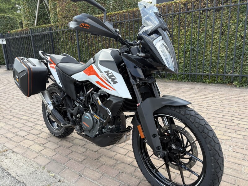 Adventure 390