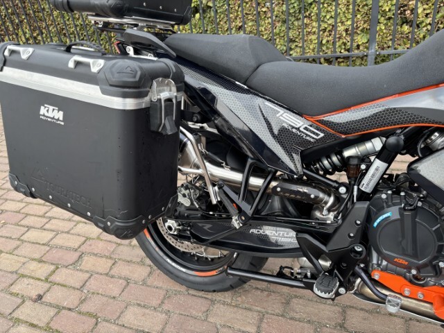 Adventure 790