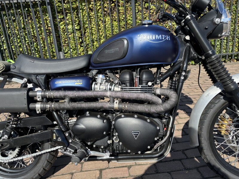 Bonneville Scrambler 900