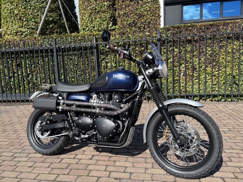 Bonneville Scrambler 900
