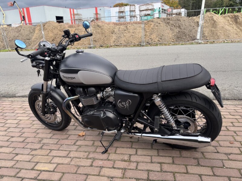 Bonneville SE 