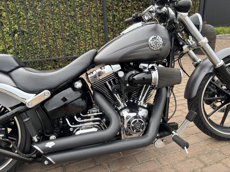 Breakout 1700cc