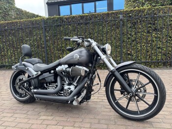 Breakout 1700cc