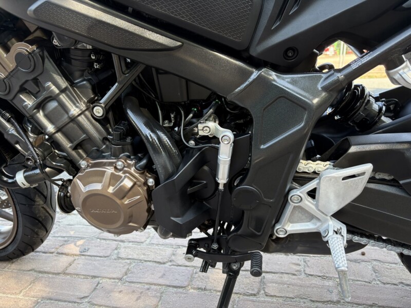 CB 650 R E-Clutch 