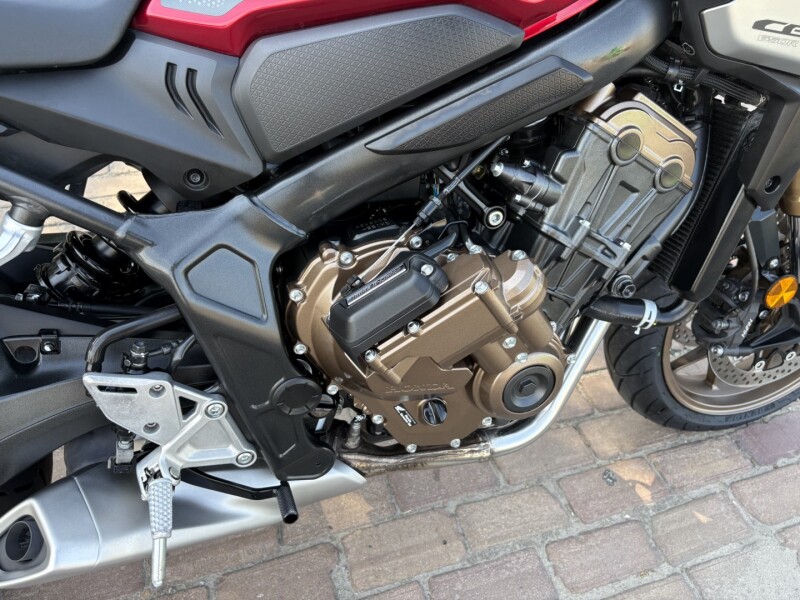 CB 650 R E-Clutch 