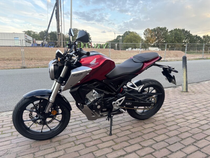 CB125 R 