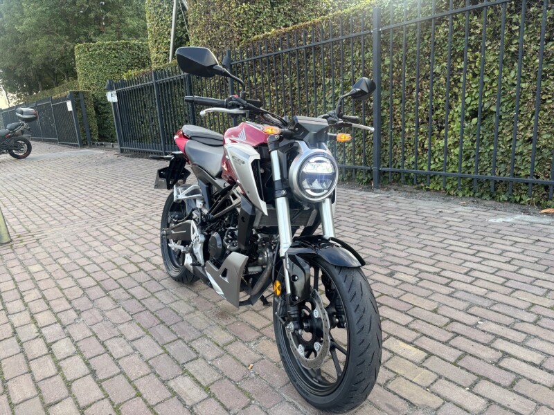 CB125 R 