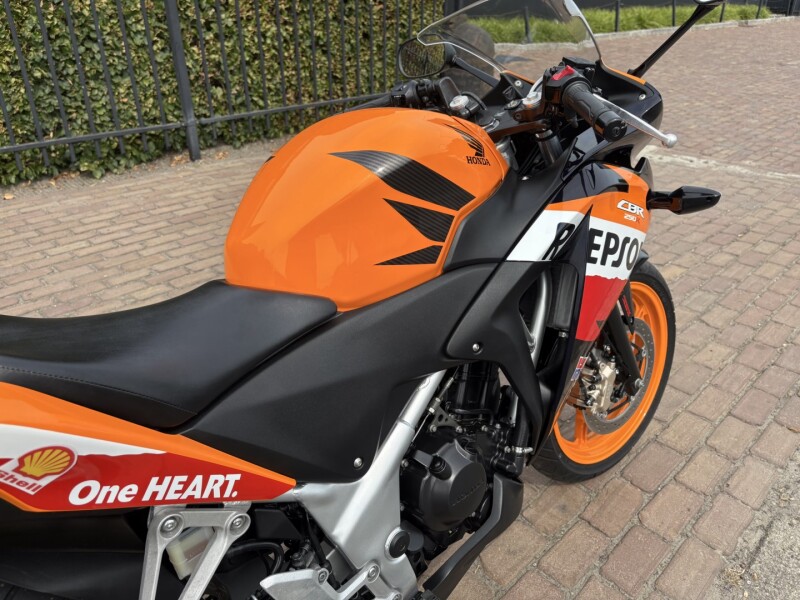 CBR 250 Repsol