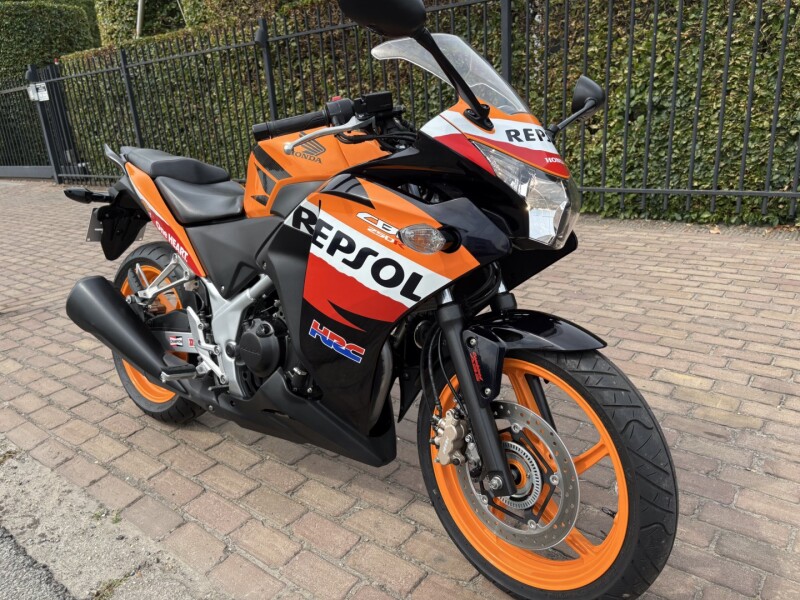 CBR 250 Repsol