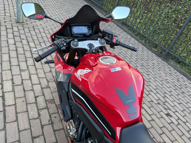 CBR 650 R