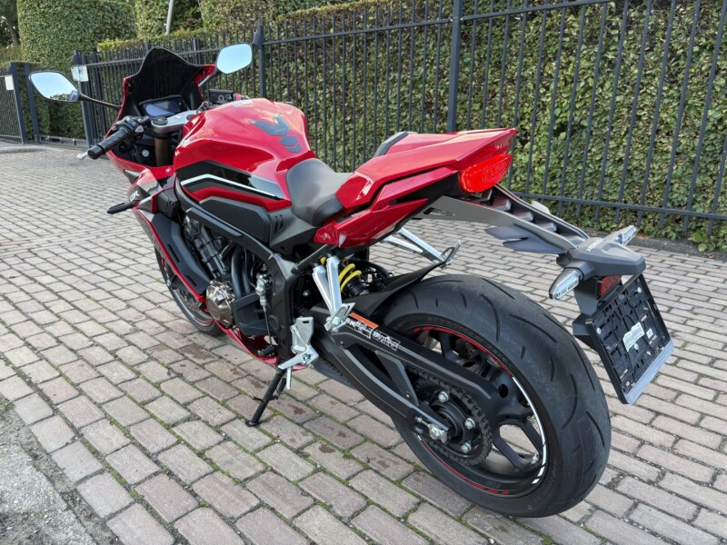 CBR 650 R