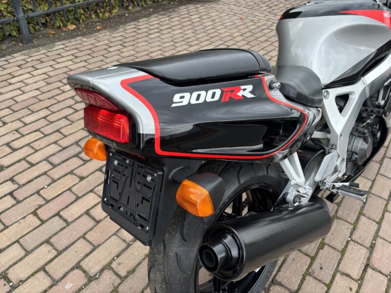 CBR 900 fireblade 