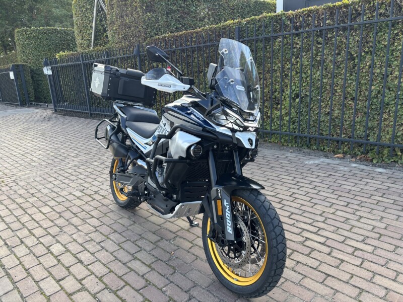 CF moto mt800 explorer 