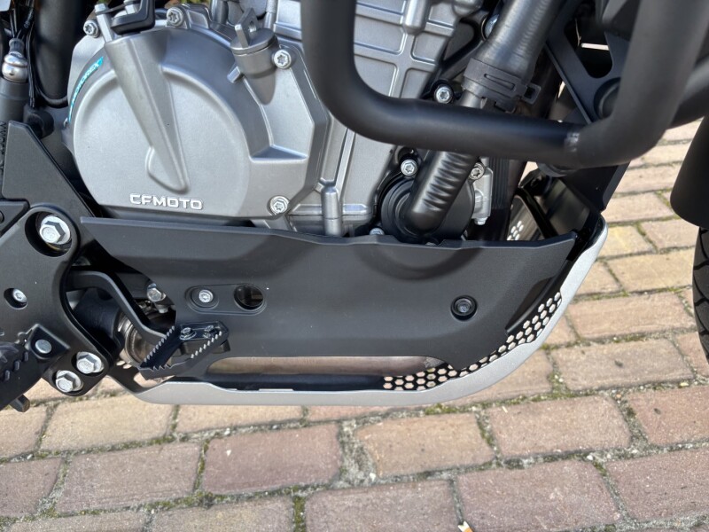 CF moto mt800 explorer 