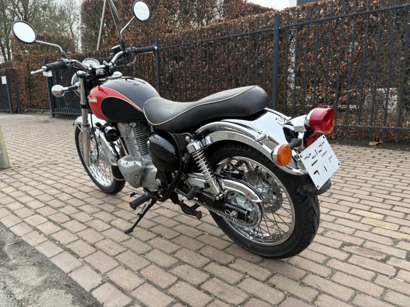 Estrella 250