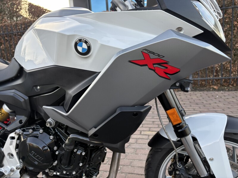 F 900 XR