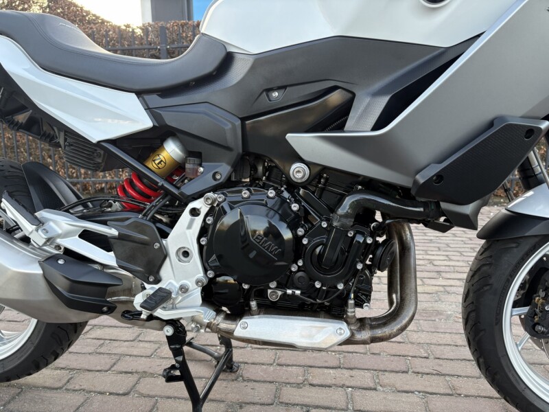 F 900 XR
