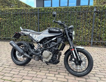 husqvarna Svartpilen 401