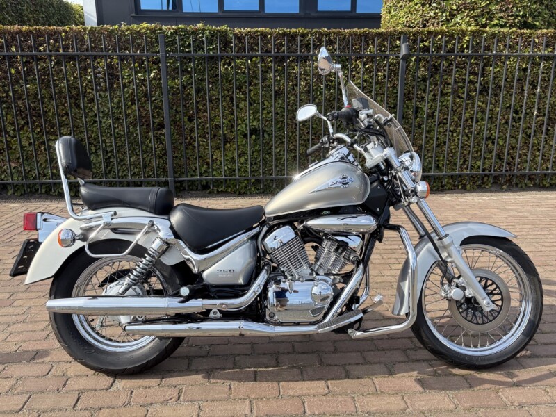 Intruder 250