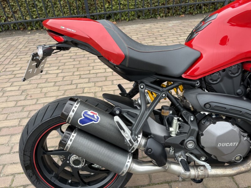 Monster 1200