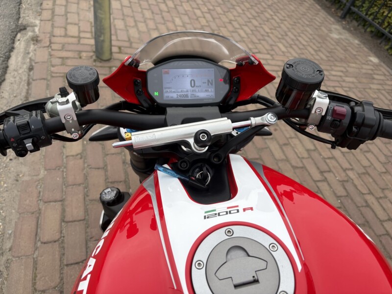 Monster 1200 R
