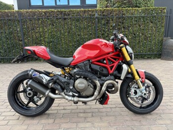 Monster 1200 S