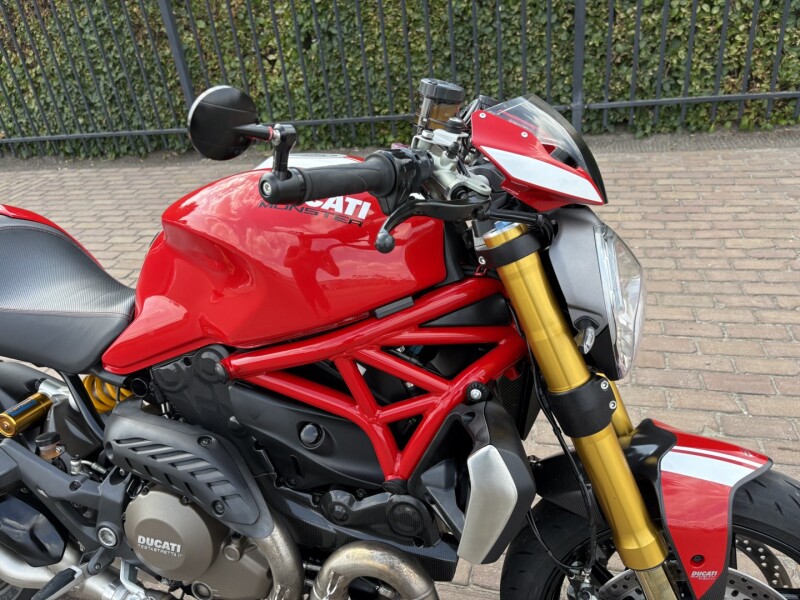 Monster 1200 S
