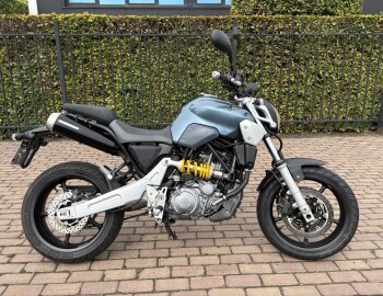 MT 03  (660cc)