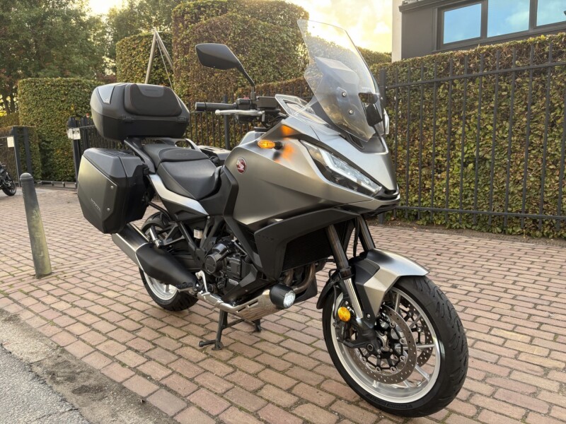NT 1100 DCT