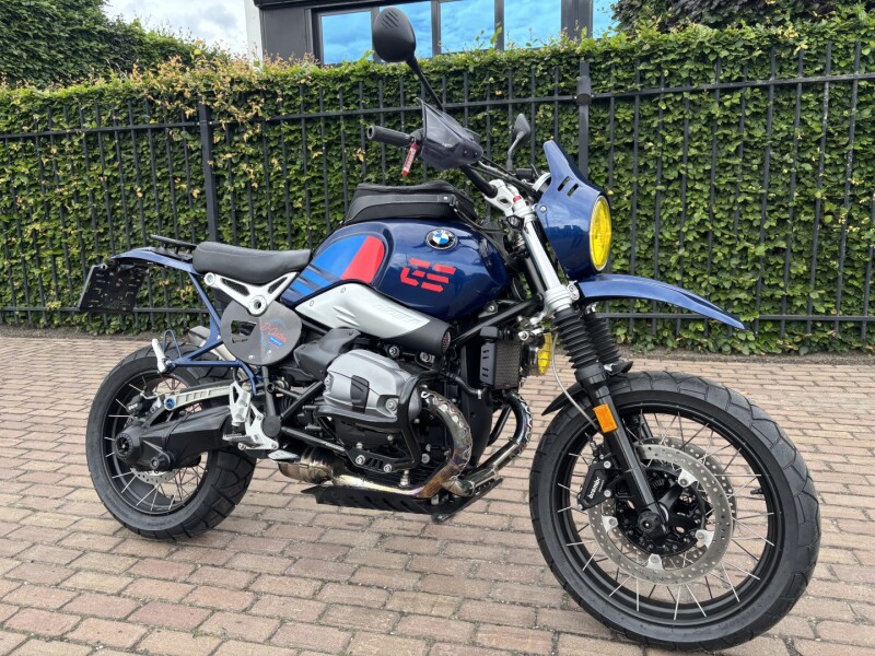 R Nine T Urban 