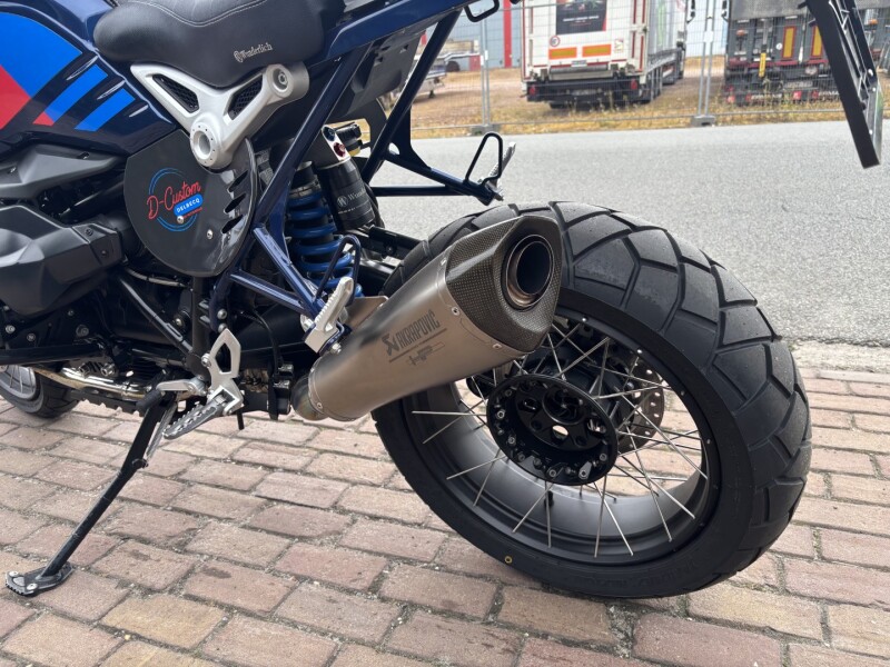 R Nine T Urban 