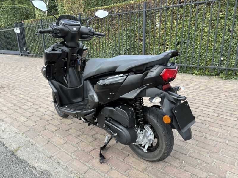 RayZR 125 Cygnus