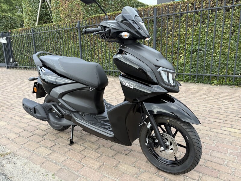 RayZR 125 Cygnus