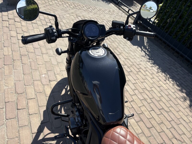 Rebel 1100