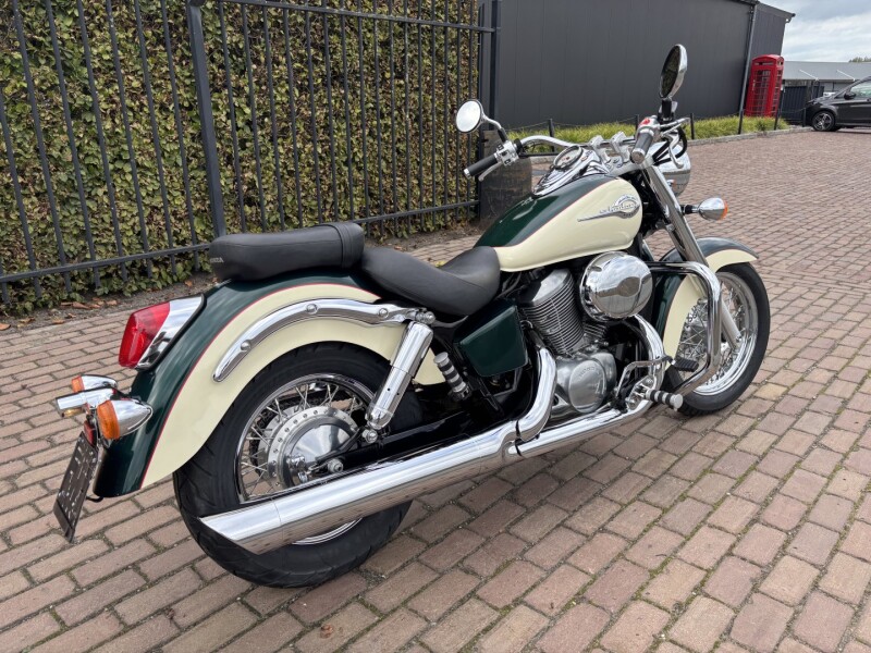 Shadow 750 c2