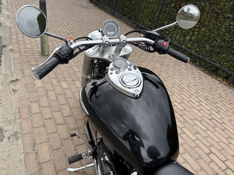 Speedmaster 900