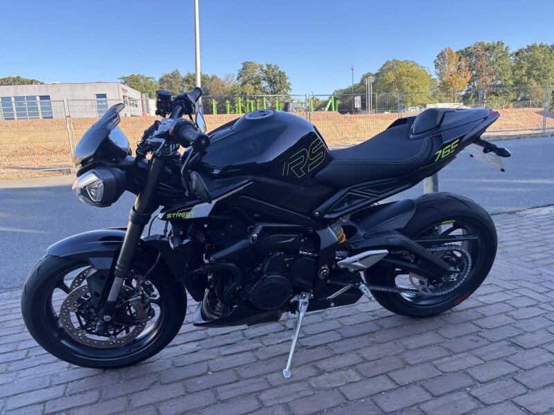 stree triple rs 765cc