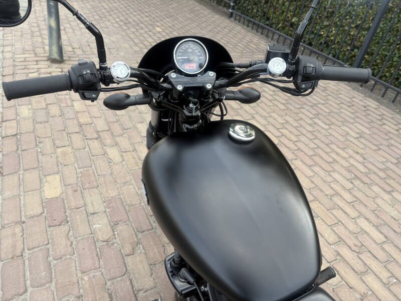 Street 750