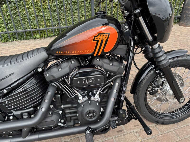 Street bob 114 (1868cc)