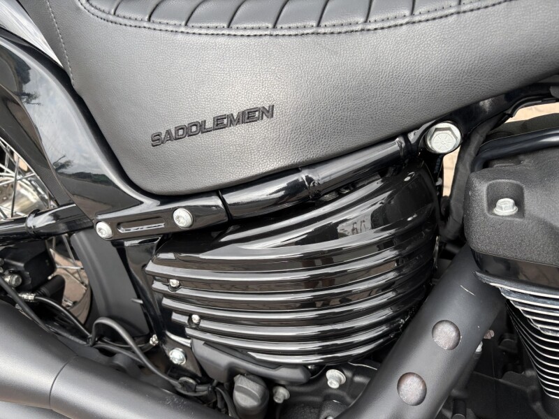 Street bob 114 (1868cc)