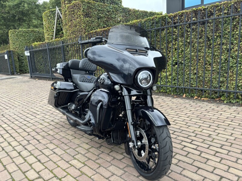 Street glide special  ''special'' 114