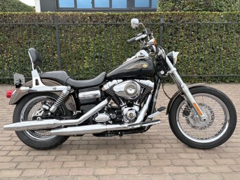 Super Glide Custom (110e Anniversary) 