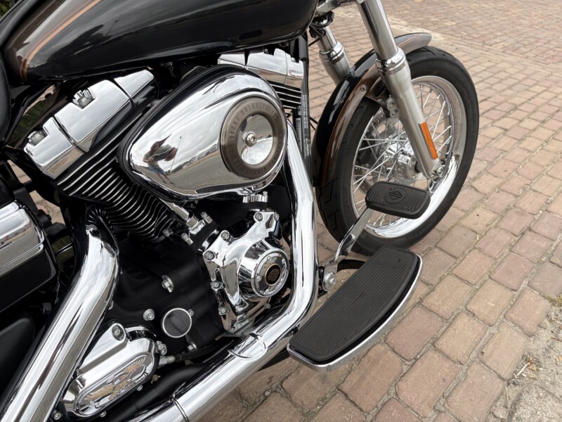 Super Glide Custom (110e Anniversary) 