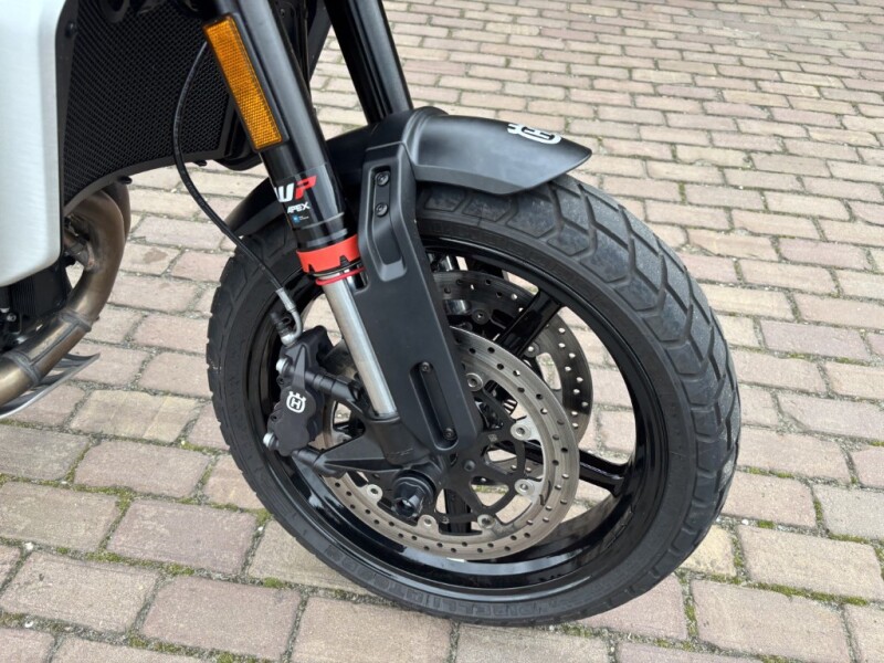 Svartpilen 801