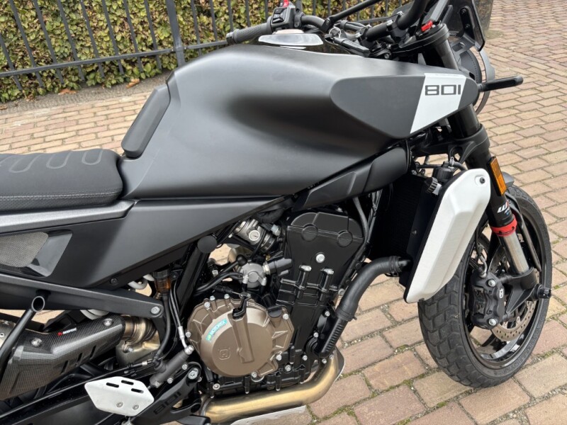 Svartpilen 801