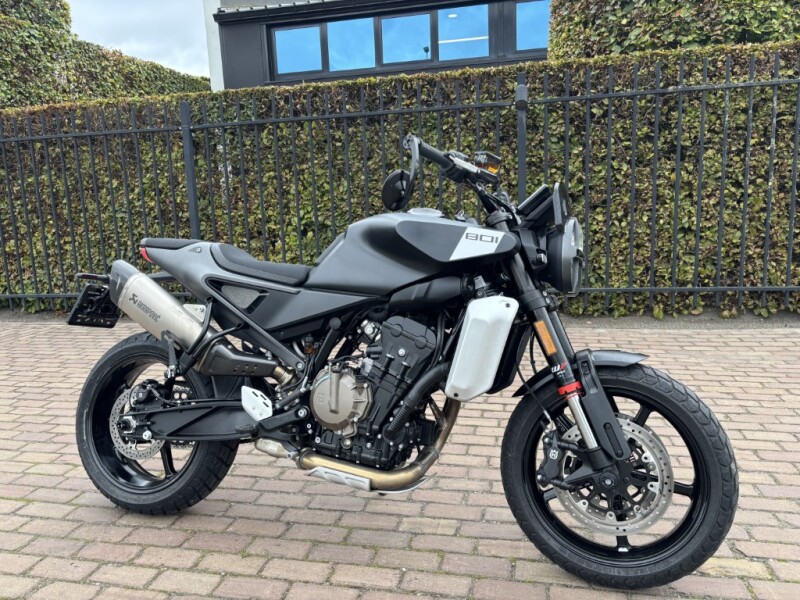 Svartpilen 801