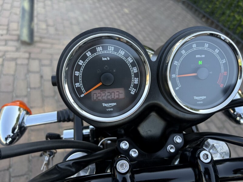 T 100 Black