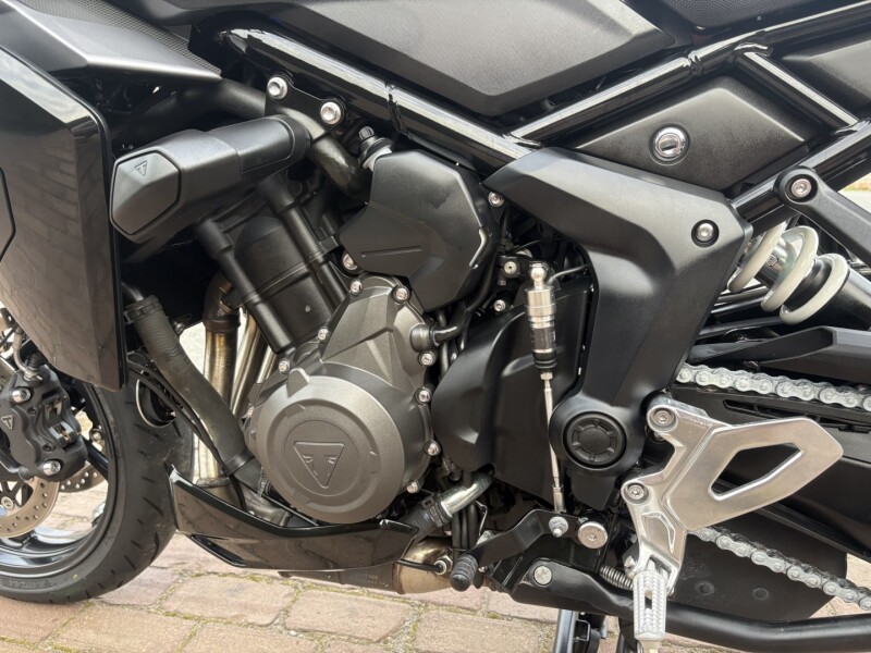 Tiger 800 Sport