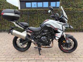 TRK 702