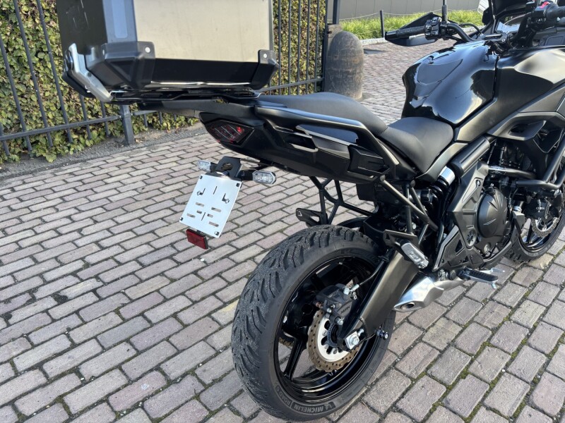 Verys 650